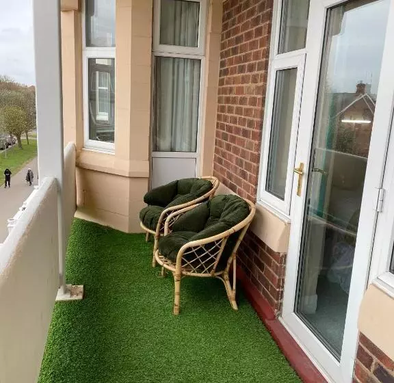 バルコニー付きスタンダードルーム, Queens Hotel, Skegness