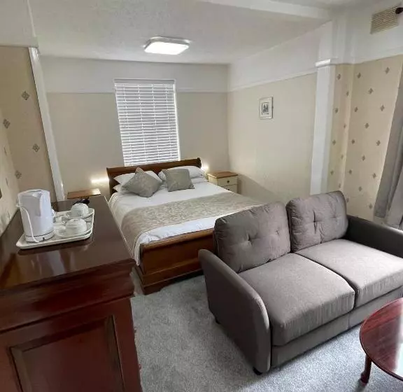 キングサイズベッドのデラックスルーム, Queens Hotel, Skegness