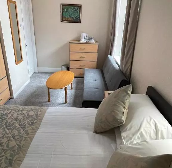 キングサイズベッドのスタンダードルーム, Queens Hotel, Skegness
