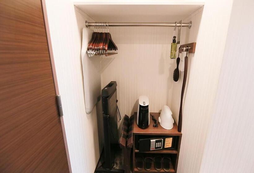 غرفة قياسية ثلاثية, Richmond Hotel Premier Tokyo Schole