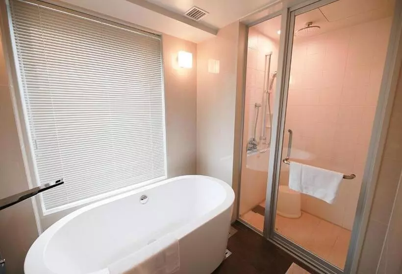 デラックスの４人部屋, Richmond Hotel Premier Tokyo Schole