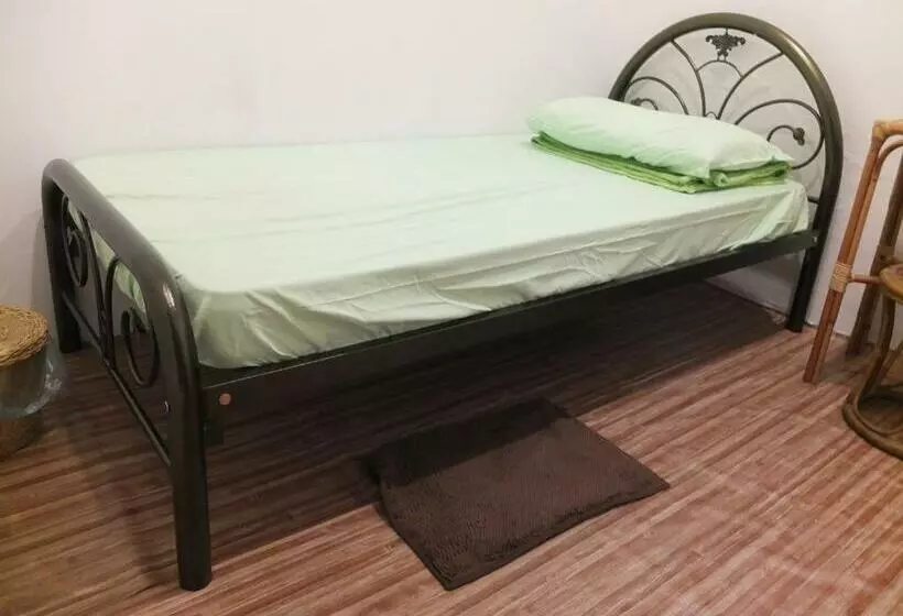 バスルーム共有のシングルスタンダード, Muntri House   Hostel