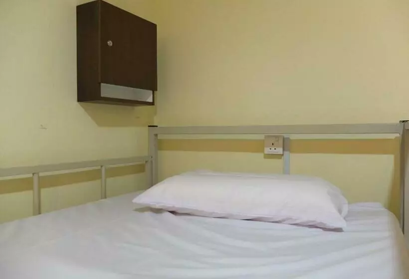 ルームシェアのワンベッド, Muntri House   Hostel
