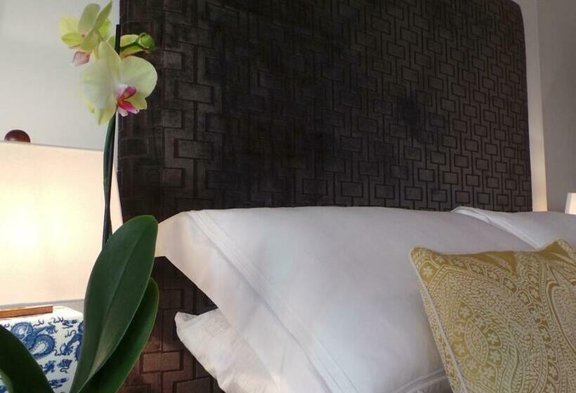 اتاق استاندارد, Antler Guest House