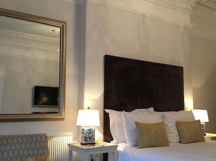 اتاق سوپریور سه تخته, Antler Guest House