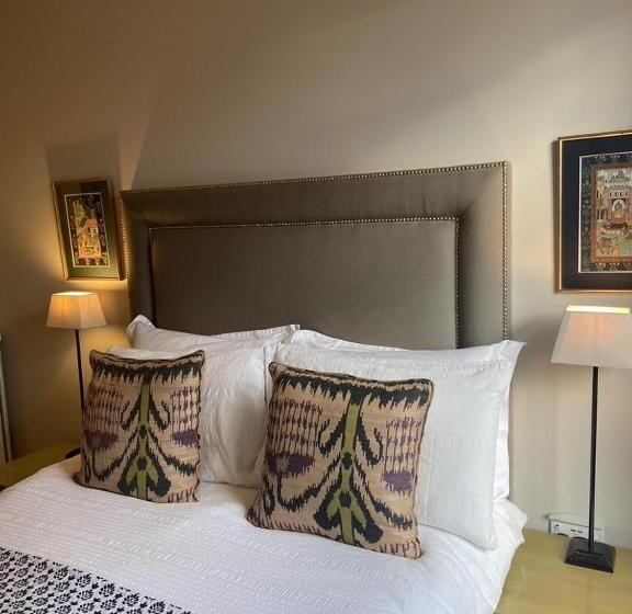 اتاق استاندارد, Antler Guest House