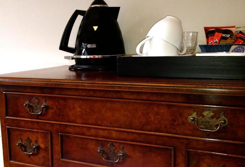 اتاق استاندارد, Antler Guest House