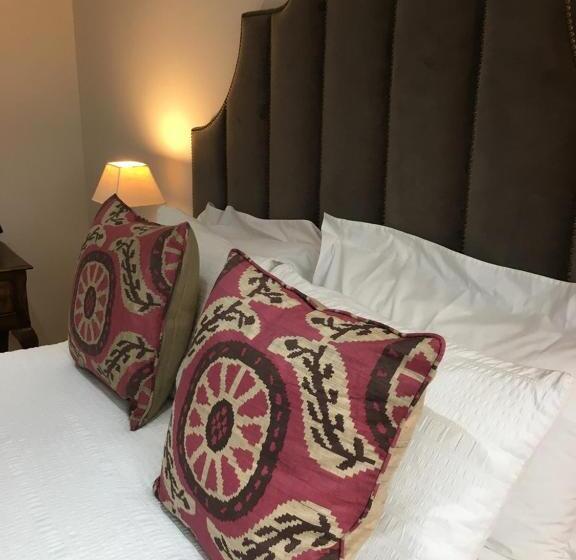 اتاق لوکس با تخت بزرگ, Antler Guest House