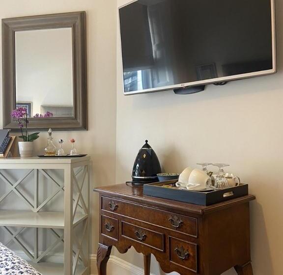 اتاق استاندارد, Antler Guest House