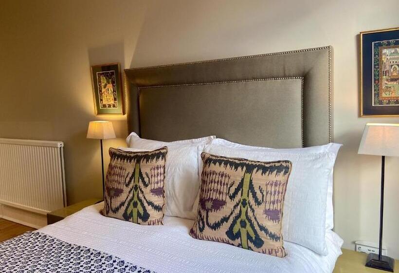 اتاق استاندارد, Antler Guest House