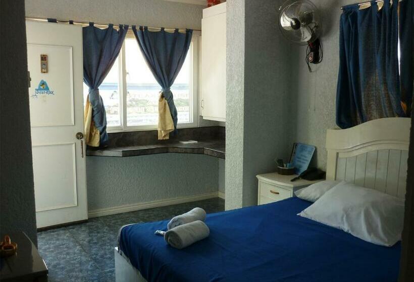 Номер Deluxe, Blue Rock Beach Resort