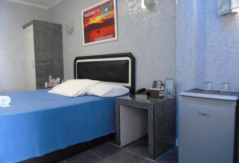 Номер Стандарт с Балконом, Blue Rock Beach Resort