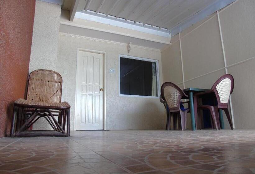 Номер Стандарт с Балконом, Blue Rock Beach Resort