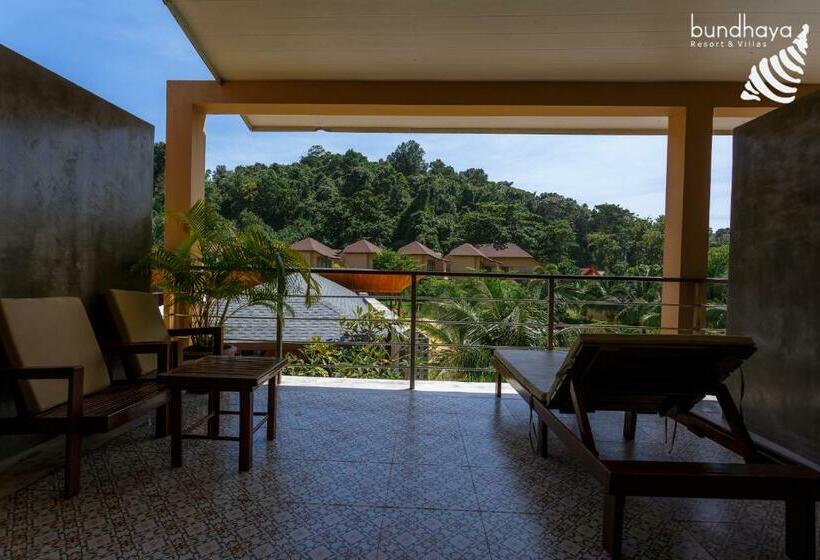 バルコニー付きデラックスルーム, Bundhaya Villas