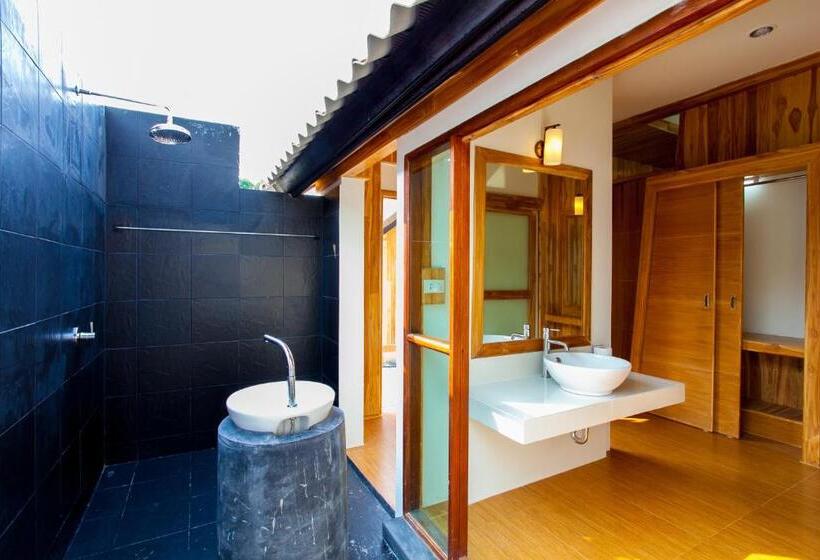 オーシャンビューのスタンダードバンガロー, Bundhaya Villas