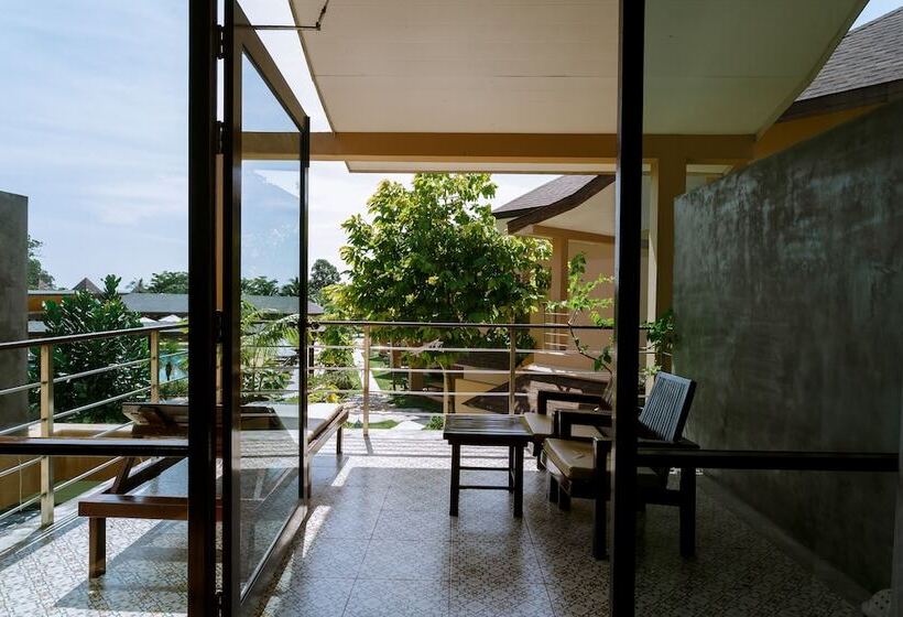 バルコニー付きデラックスルーム, Bundhaya Villas