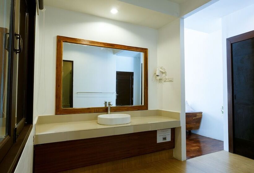 Номер Deluxe с Балконом, Bundhaya Villas