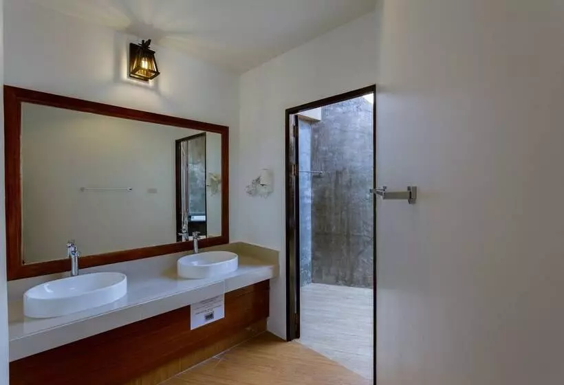 デラックスルーム, Bundhaya Villas