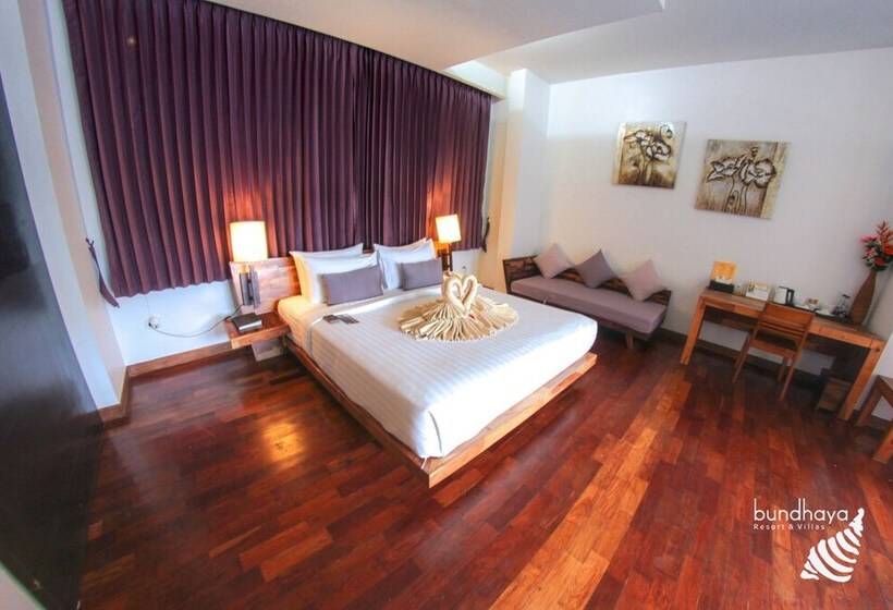 デラックスルーム, Bundhaya Villas