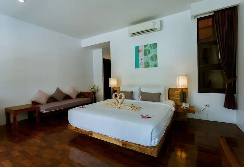 バルコニー付きデラックスルーム, Bundhaya Villas