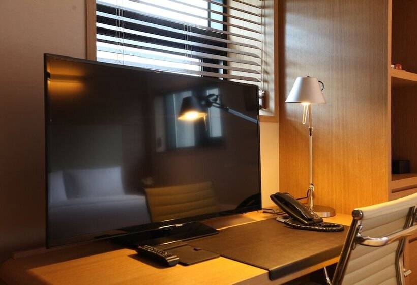 Escritório Estándar, Acube Hotel Dongdaemun