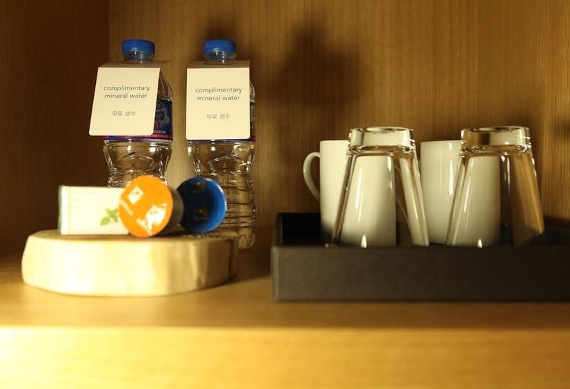 Escritório Estándar, Acube Hotel Dongdaemun