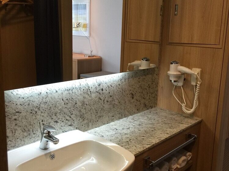 Quarto Familiar, Acube Hotel Dongdaemun