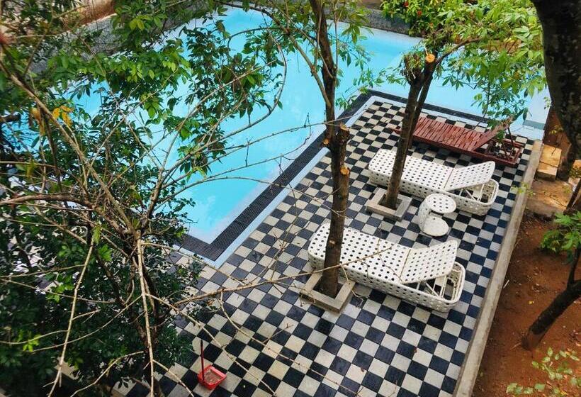 اتاق لوکس, Alikele Hotel & Resort