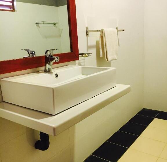 اتاق لوکس خانوادگی, Alikele Hotel & Resort