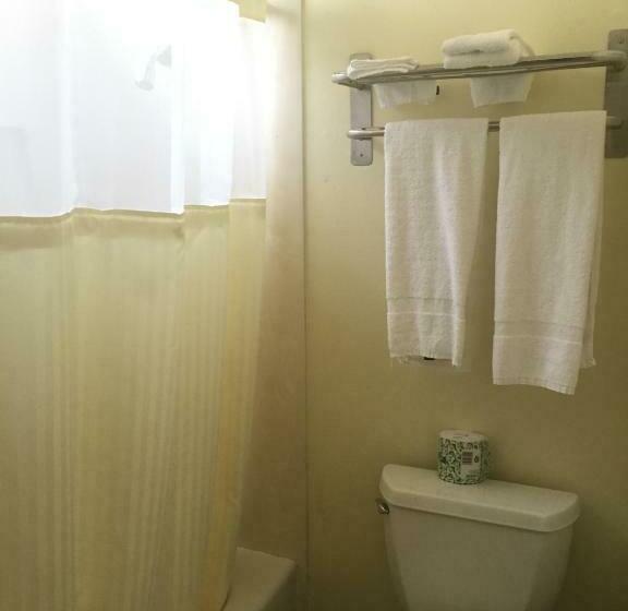 标准间, Beverly Inn
