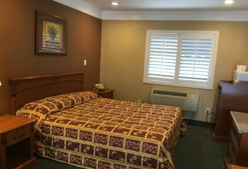חדר סטנדרט עם מיטת קינג, Beverly Inn