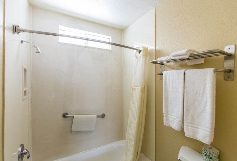 חדר סטנדרט, Beverly Inn