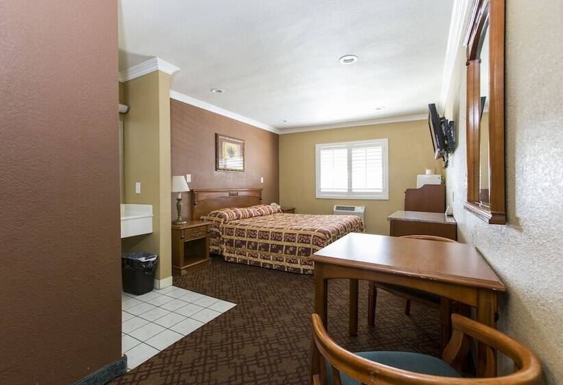 חדר סטנדרט, Beverly Inn