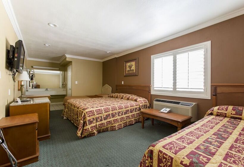 家庭间, Beverly Inn