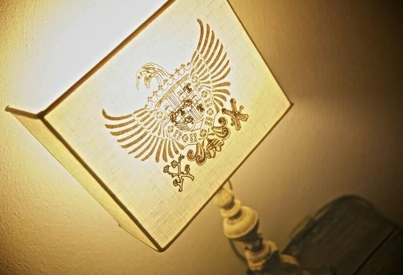 اتاق کلاسیک, Torre Del Parco