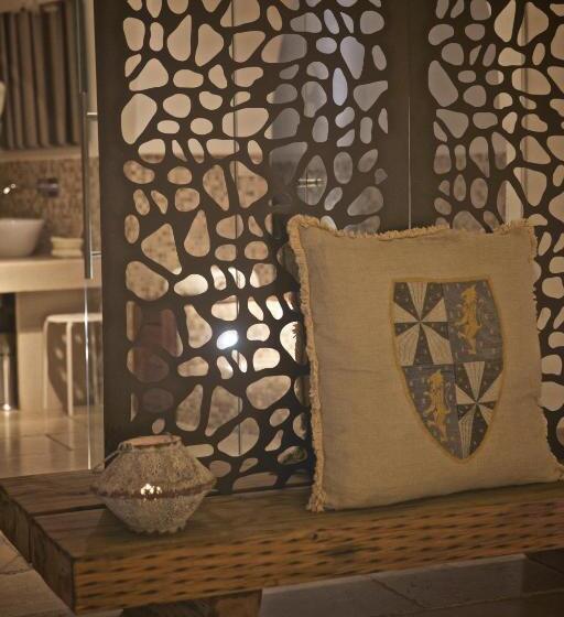 اتاق لوکس با وان آب گرم, Torre Del Parco