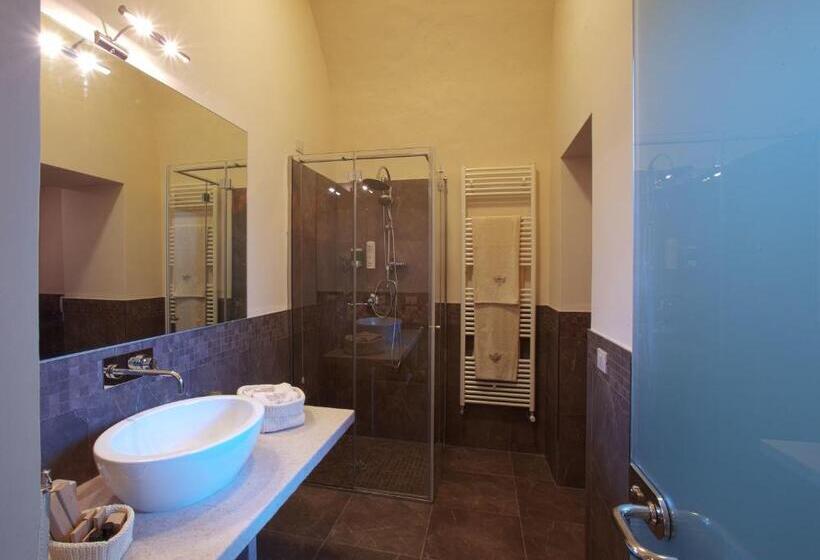 اتاق کلاسیک, Torre Del Parco