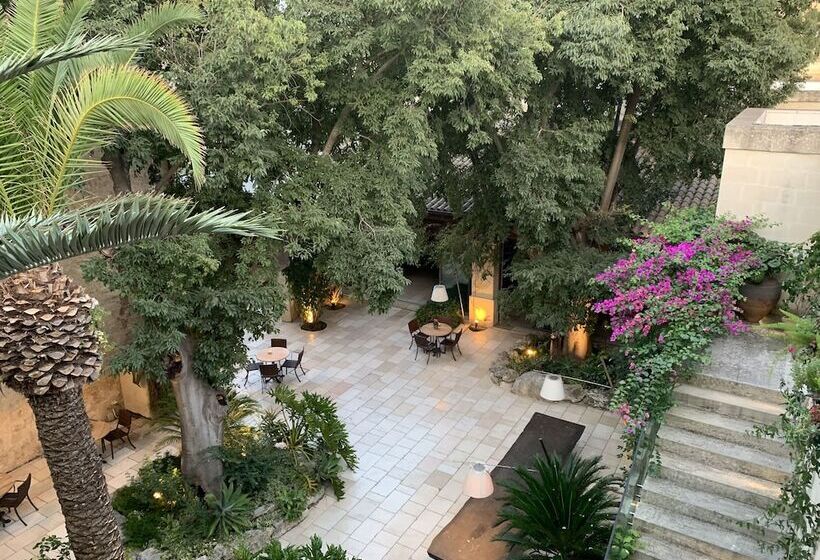 اتاق کلاسیک, Torre Del Parco