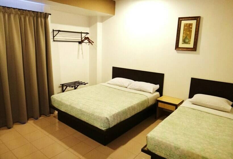 デラックストリプルルーム, Galaxy Inn