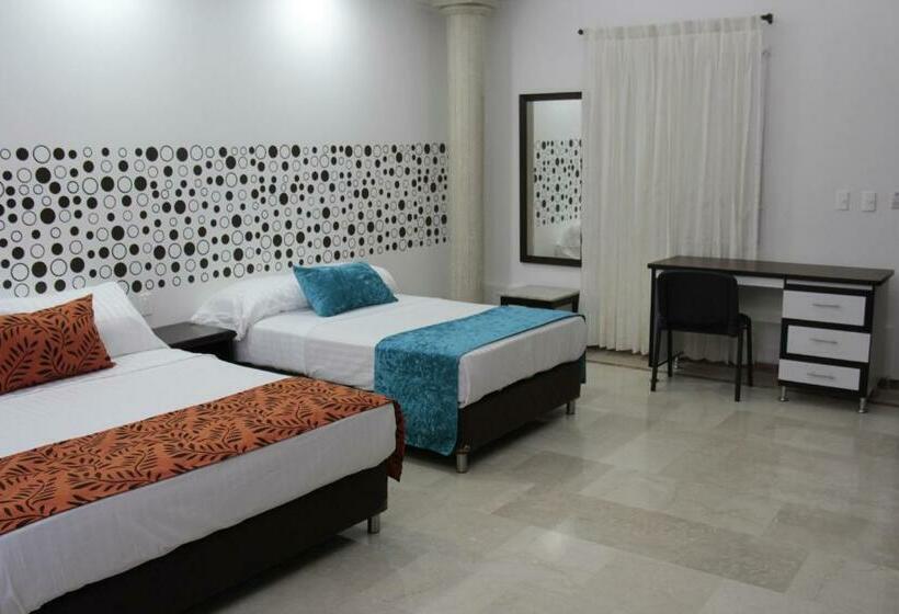 اتاق ساده سه نفره, Ingenio Reina Isabel