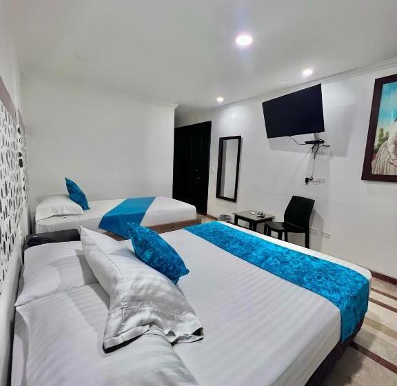 اتاق ساده سه نفره, Ingenio Reina Isabel