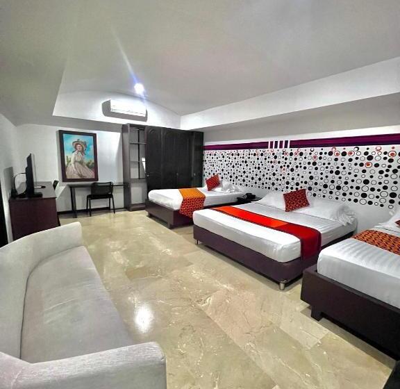 اتاق استاندارد سه نفره, Ingenio Reina Isabel