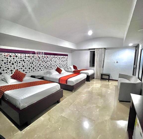 اتاق استاندارد سه نفره, Ingenio Reina Isabel