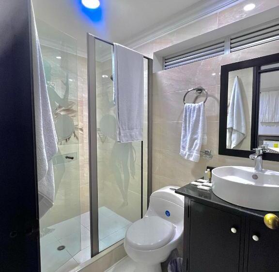 اتاق کلاسیک چهارنفره, Ingenio Reina Isabel