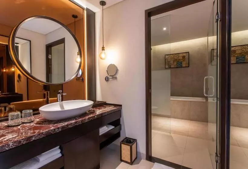 سوئیت با بالکن, Sanctoo Suites & Villas