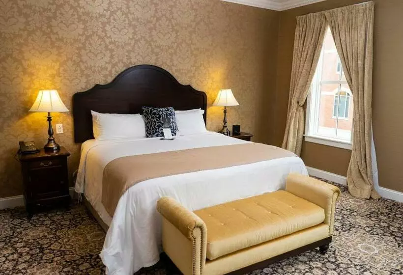 キングサイズベッドのスイートルーム, The Mount Vernon Grand
