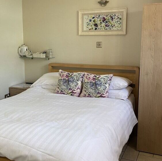 标准间, Priory Tearooms Burford With Rooms