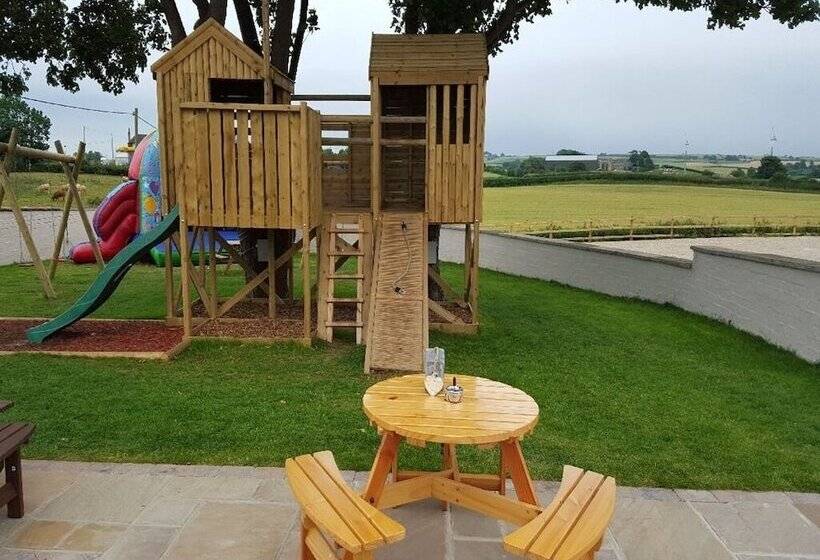 חדר סטנדרט חדר אמבטיה משותף, The Royal Oak