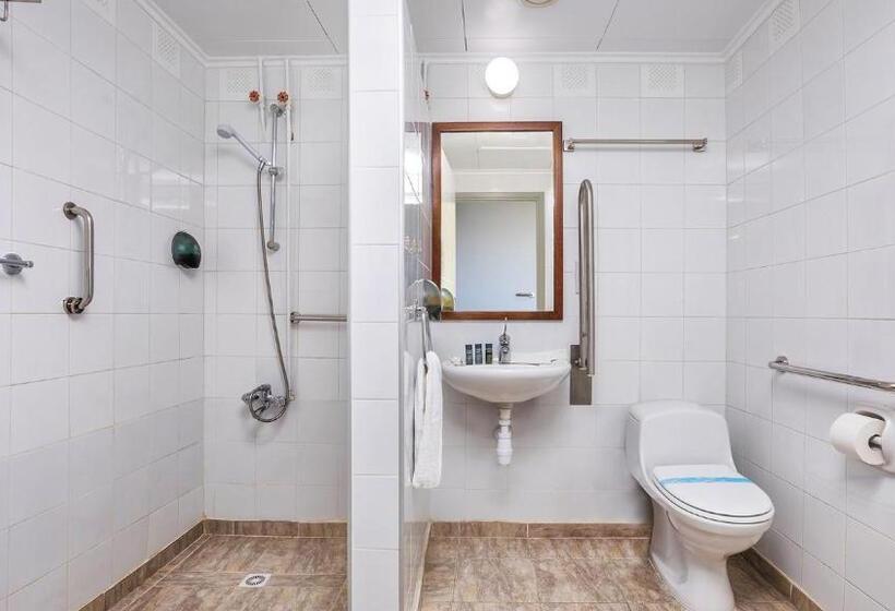 家庭山景房, Troodos Hotel & Spa