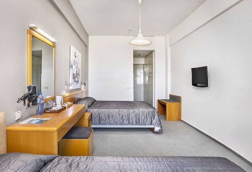 家庭间, Troodos Hotel & Spa